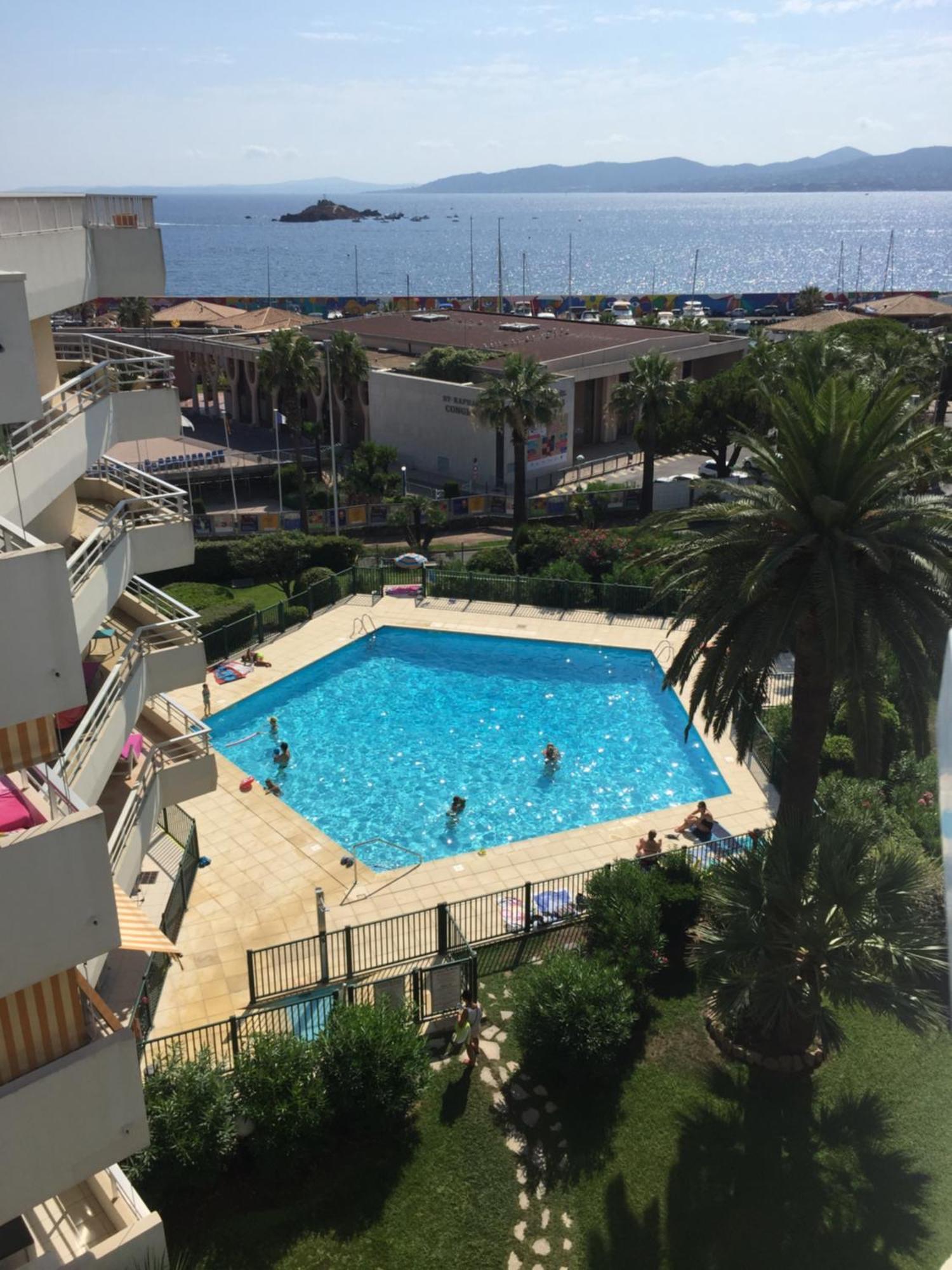 Studio 127, Vue Mer Et Piscine, Port Santa Lucia Saint-Raphaël Exterior foto